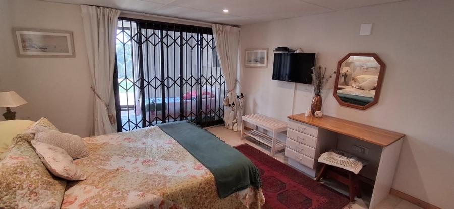 5 Bedroom Property for Sale in Nahoon Beach Eastern Cape